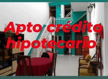 Casa de 4 ambientes, Parque Chacabuco · "Apto Crédito Hipotecario" Casa 4 Ambientes + Quincho 2 Baños Jardín Terraza Patio Estilo Español