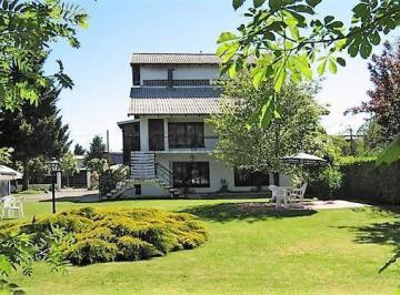 Hotel · 520m² · Turístico en Venta Ubicado en Playa Bonita, Bariloche