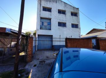 Depósito , Berazategui · Impecable Galpon, Oportunidad a Media Cuadra de Gral. Belgrano