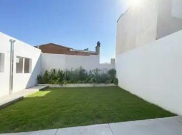 Casa · 110m² · 5 Ambientes · 1 Cochera · Venta Casa Tres Dorm. Fisherton a Estrenar
