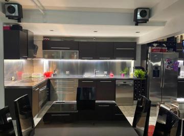 PH · 120m² · 4 Ambientes · 1 Cochera · PH - Temperley