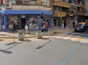 Local comercial , Once · Sarmiento y Pasteur. Oportunidad! Retasado!