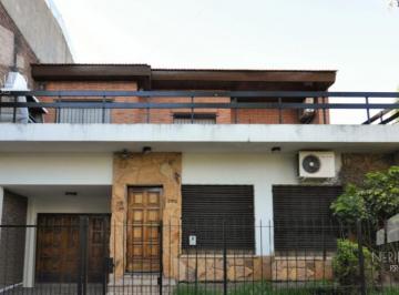 Casa · 200m² · 5 Ambientes · 2 Cocheras · Casa - Ituzaingó Norte