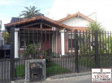 Casa de 5 ambientes, San Miguel · Venta de Chalet de 4 Ambientes en San Miguel