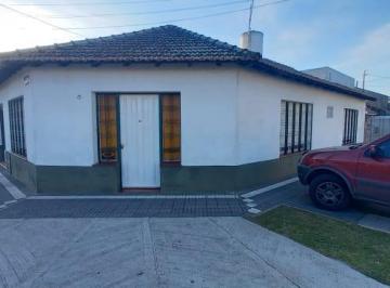 Casa · 90m² · 4 Ambientes · 1 Cochera · Casa - Lomas de Zamora Oeste