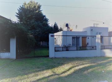 Casa de 3 ambientes, Tigre · Lindisima Casa de 3 Amb con Amplio Jardín Ricardo Rojas - Tigre