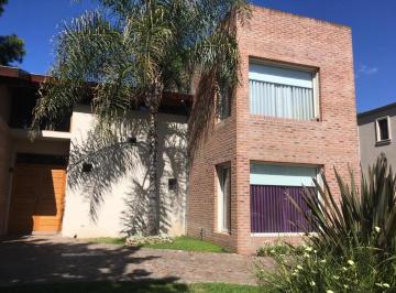 Casa · 225m² · 5 Ambientes · Casas - Casa - Pilar, Gran Bs. As. Norte