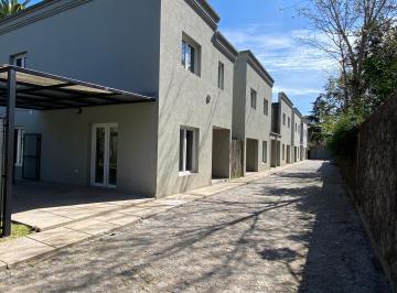 Casa de 3 ambientes, La Plata · Duplex 467 21 y Cno. Gral. Belgrano