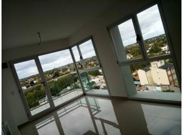 Departamento · 45m² · 2 Ambientes · 1 Cochera · Departamento 2 Ambientes en Venta con Cochera y Balcon!