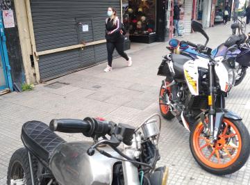 Local comercial , Once · Larrea Al 300. 330 m Aprox
