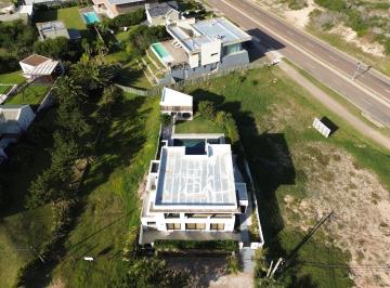 BPV-BPV-7111_2 · Hermosa Casa de 5 Dorm. en Montoya Alquiler