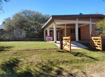 Casa · 80m² · 3 Ambientes · 1 Cochera · Se Vende Casa Casi Nueva en Mina Clavero