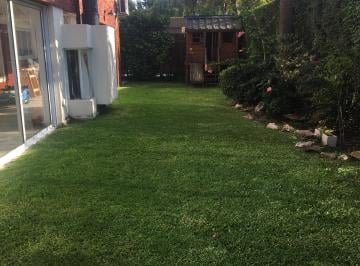 Casa de 5 ambientes, General Rodríguez · Casa Retasada en Country Las Lajas, Gral. Rodríguez