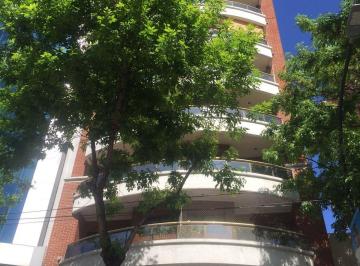Departamento de 5 ambientes, La Plata · Piso en Venta de 4 Dorms.