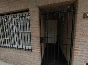 Casa · 160m² · 5 Ambientes · 1 Cochera · Casa - Lomas de Zamora