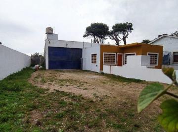 GIA-GI1-2255_2 · Oportunidad! Galpon + Casa 3amb 290 m² Cub
