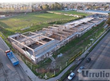 Local comercial · 400m² · Local - Moron
