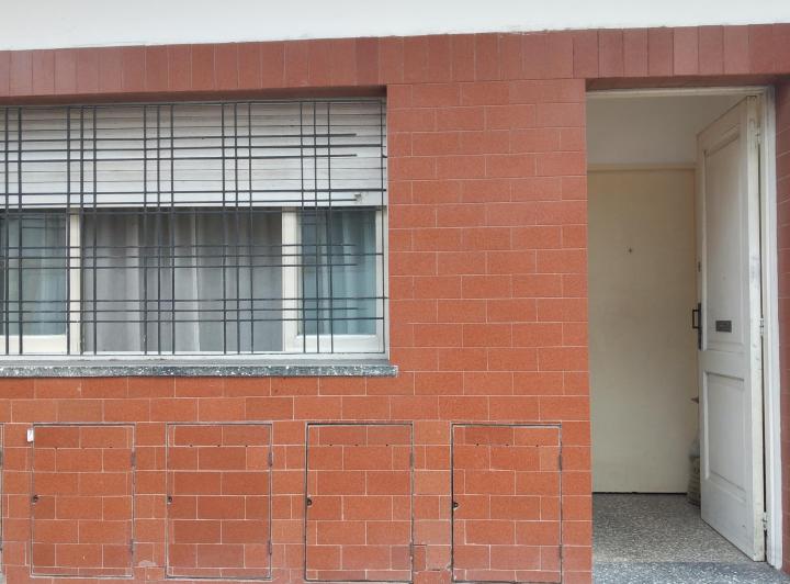 Albariño 2400, Ramos Mejía Planta Baja Departamento 2 Ambientes a Reaccionar