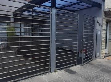 Casa de 4 ambientes, La Matanza · Ramos Mejia Sur - Exc Triplex 4 Amb Cochera y Fondo