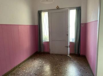 Casa · 170m² · 3 Ambientes · Casa en Venta en Ramos Mejia Sur