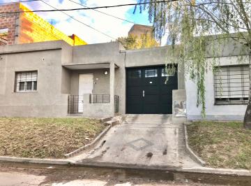Casa de 3 ambientes, Quilmes · Venta Casa 3 Amb Quilmes