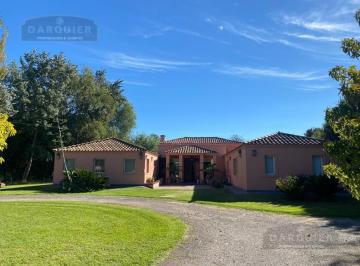 Casa · 490m² · 3 Dormitorios · Casa - San Antonio de Areco