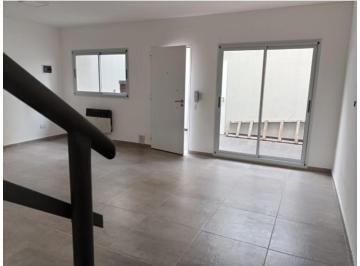 Departamento · 83m² · 3 Ambientes · Dúplex de 2 Dorm. a Estrenar en Génova Al 1300