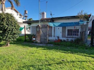 Casa de 3 ambientes, Almirante Brown · Casa en Venta