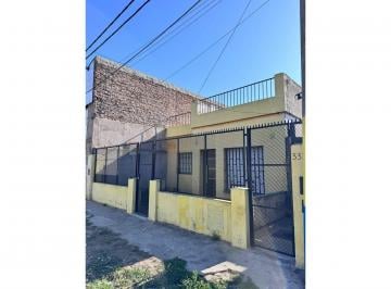 Casa · 70m² · 6 Ambientes · Casa 2 Dorm. Más Otra de Pasillo. San Nicolas 3300