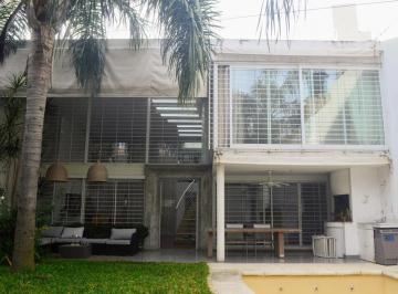 Casa · 260m² · 5 Ambientes · 2 Cocheras · Venta Casa. Barrio Pichincha Rosario