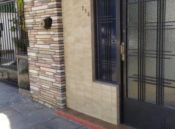 PH de 3 ambientes, Morón · P. H de Tres Ambientes en Villa Sarmiento Se Escuchan Ofertas!