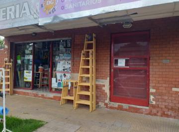 Local comercial de 4 ambientes, Hurlingham · Local + 3 Departamentos Hurlingham Financiado Permuta