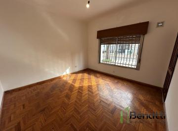 PH · 60m² · 4 Ambientes · PH 4 Amb Al Fte en Alquiler Con, Patio y Terraza