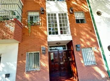 Departamento de 2 ambientes, Avellaneda · Dto 2 Amb Al Frente en Edif Chico en Venta en Avellaneda