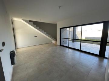 Casa · 170m² · 4 Ambientes · 2 Cocheras · Greenville 2 Duplex 3 Dorm. Amplio Patio