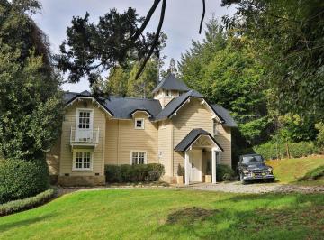 Casa de 6 ambientes, San Carlos de Bariloche · Casa en Venta Ubicado en Valle Escondido, Bariloche, Patagonia