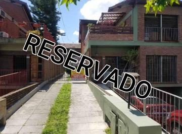 Casa de 4 ambientes, Morón · Duplex en Venta en Villa Sarmiento