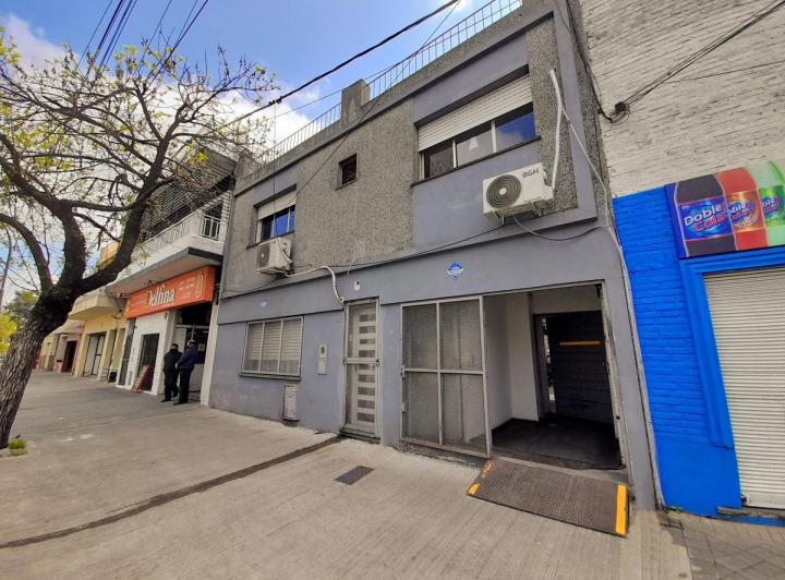Casa · 318m² · 5 Ambientes · 2 Cocheras