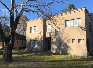 Casa · 158m² · 5 Ambientes · Venta de Casa en Isla Santa Monica Como Nueva Country Nautico