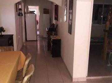 Casa de 4 ambientes, Tornquist · Vendo Casa de 3 Dorm. en Saldungaray - a 8 Kms de Sierra de La Ventana