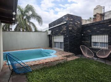 Casa de 5 ambientes, Quilmes · Chalet 5 Ambientes con Pileta + Departamento Independiente