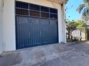 Bodega-Galpón · 100m² · 1 Cochera · Galpon en Venta en Ituzaingo Sur