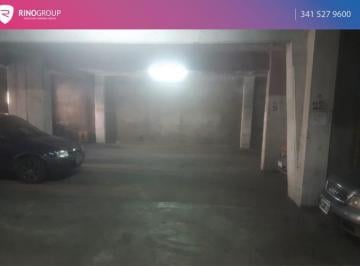 Garage · Cochera Doble en Tucuman 1300, Centro.