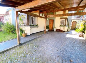 Casa · 120m² · 3 Ambientes · 2 Cocheras · Propiedad a La Venta en Victoria, Impecable (Jardín, Parrilla y Cochera!)