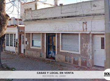 Casa · 250m² · 7 Ambientes · Casas + Local en Venta, Richieri Al 2400 (Altura Omar Carrasco 2400)