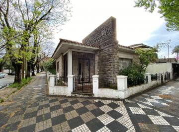 Casa de 4 ambientes, Esteban Echeverría · Hermos Chalet 4 Ambientes en Inmejorable Ubicacion