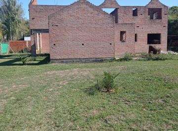 Casa de 5 ambientes, Pilar · Exelente Casa 220 m² Cub en 2 Plantas a Terminar Lote 1200 m²