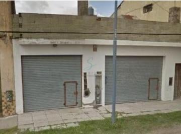 Local comercial · 160m² · Dos Locales en Block, en Zona Industrial