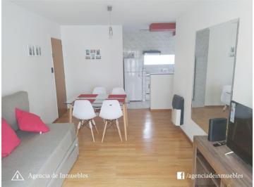 Departamento de 2 ambientes, Córdoba · Alquila: Dpto 1 Dormitorio con 2 Balcones / Av Estrada Al 100 - Nueva Cordoba