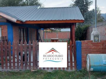 Casa · 80m² · 5 Ambientes · 1 Cochera · Casa - Andén